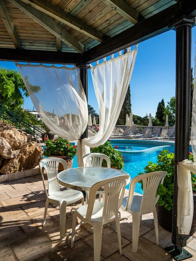 Paleo Artnouveau - Adults Only Paleokastritsa